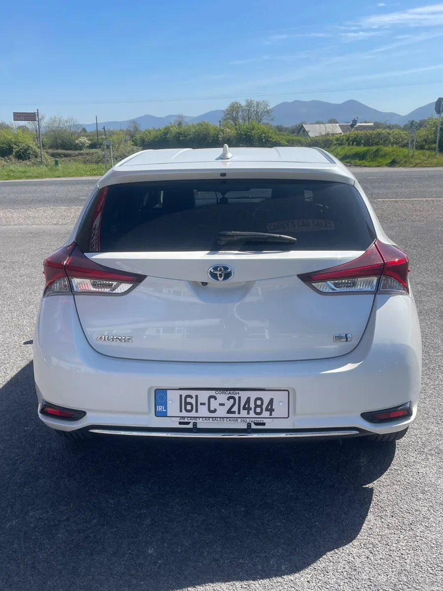 Toyota Auris 2016 - Image 6