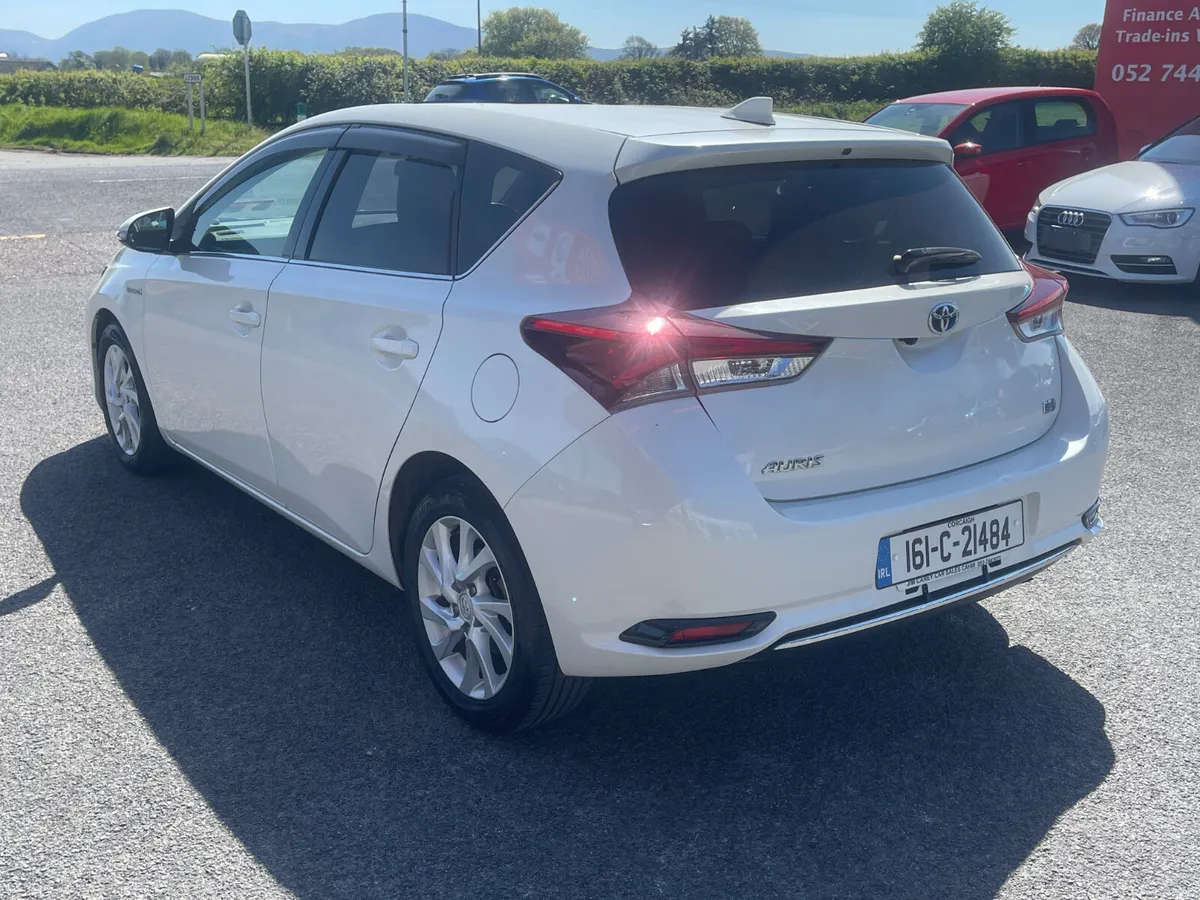Toyota Auris 2016 - Image 5