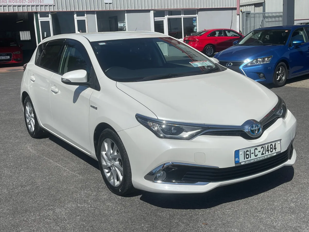Toyota Auris 2016 - Image 1