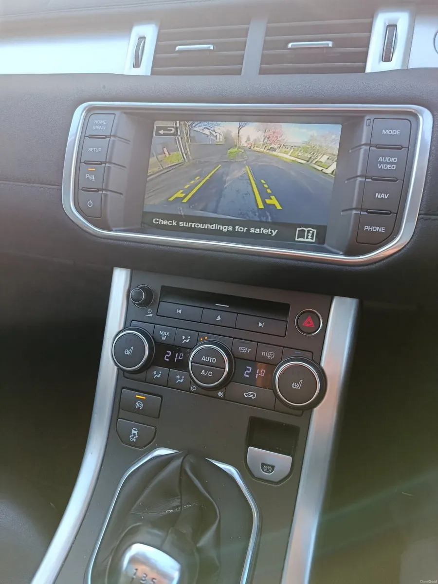 Evoque Tax 280 low km - Image 3