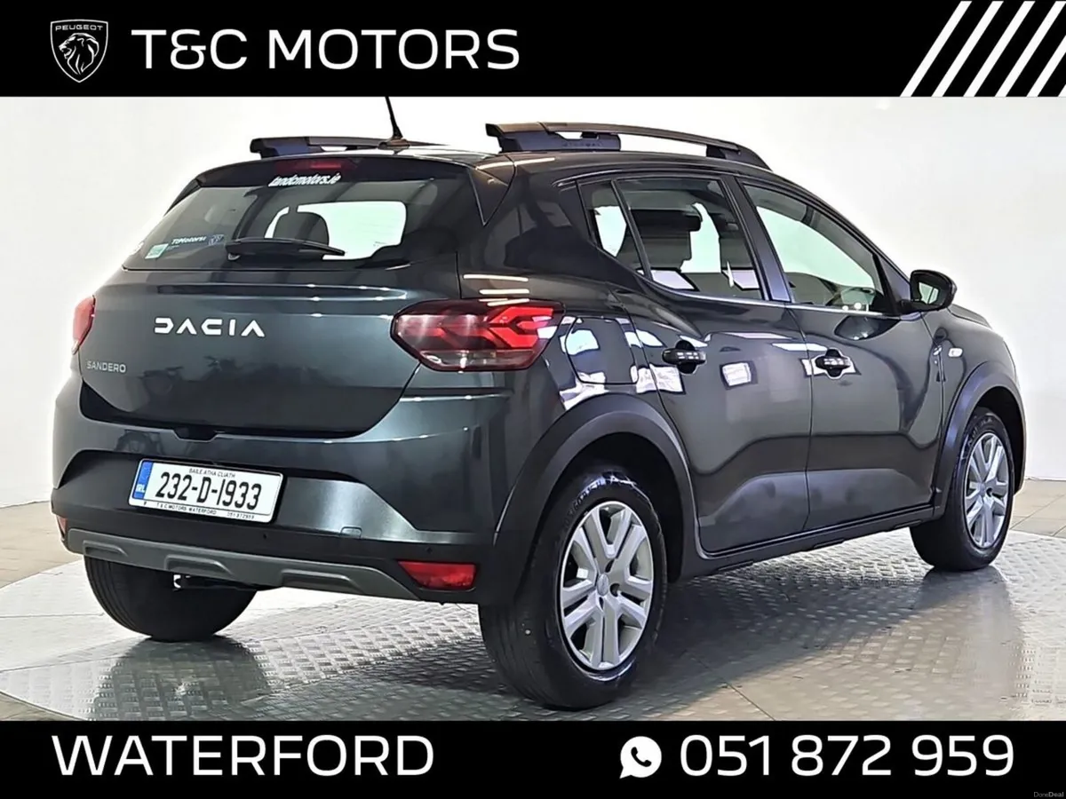 Dacia Sandero Stepway Automatic, Reversing Camera - Image 4