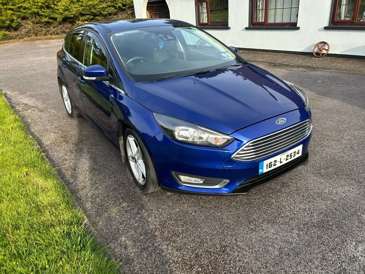 2016 FORD FOCUS 1ltr PETROL - Image 1