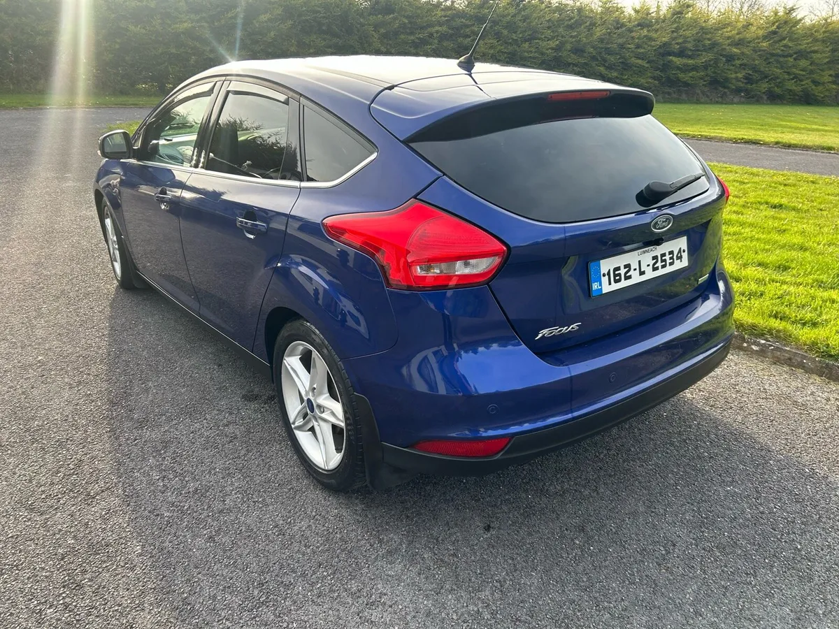 2016 FORD FOCUS 1ltr PETROL - Image 4