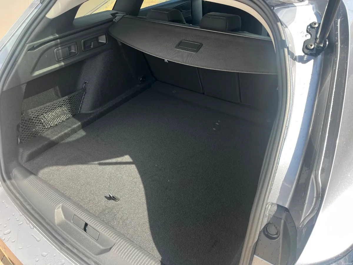 Peugeot 308 Allure 1.5 Diesel Auto SW - Image 5
