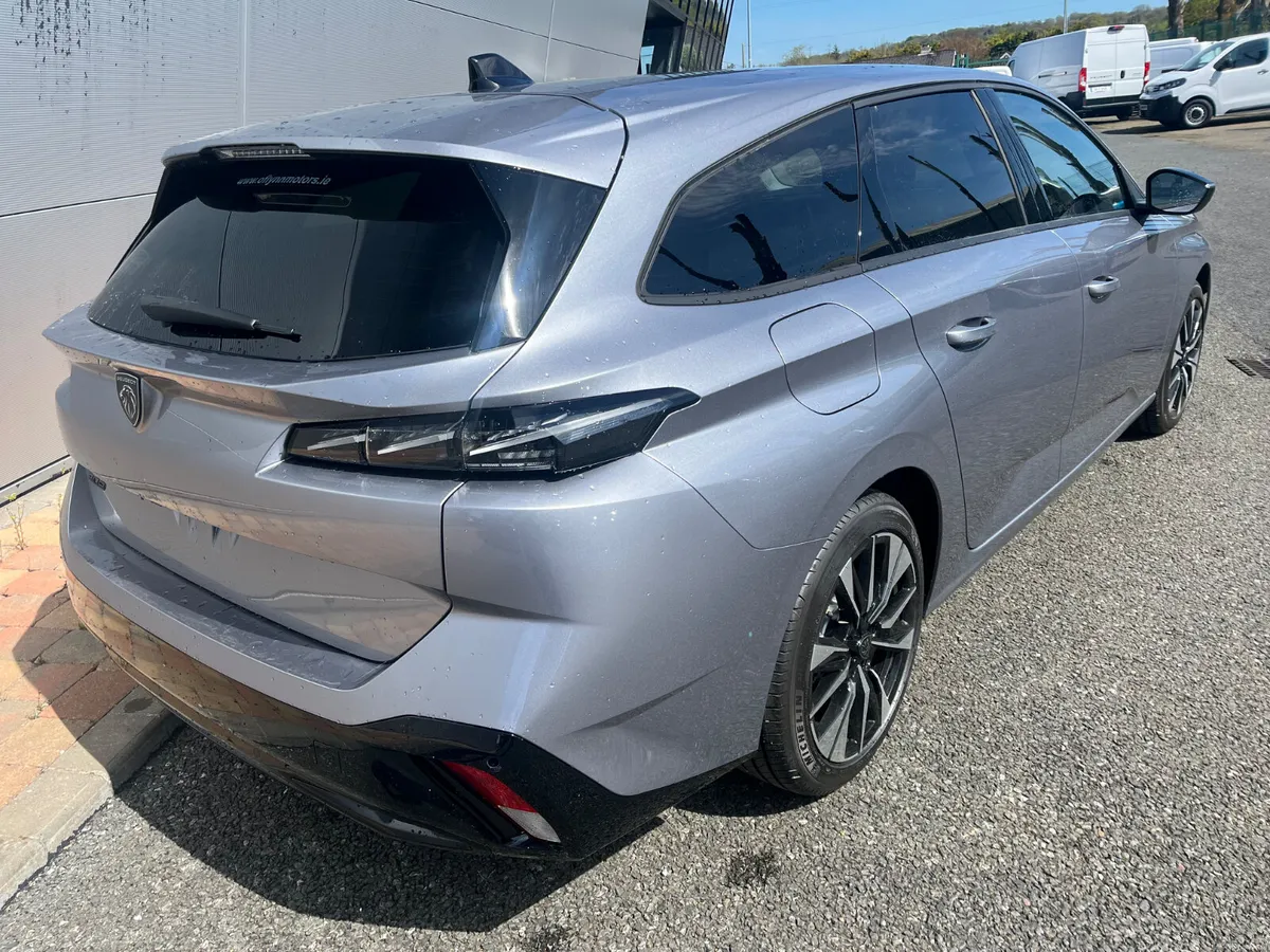 Peugeot 308 Allure 1.5 Diesel Auto SW - Image 3