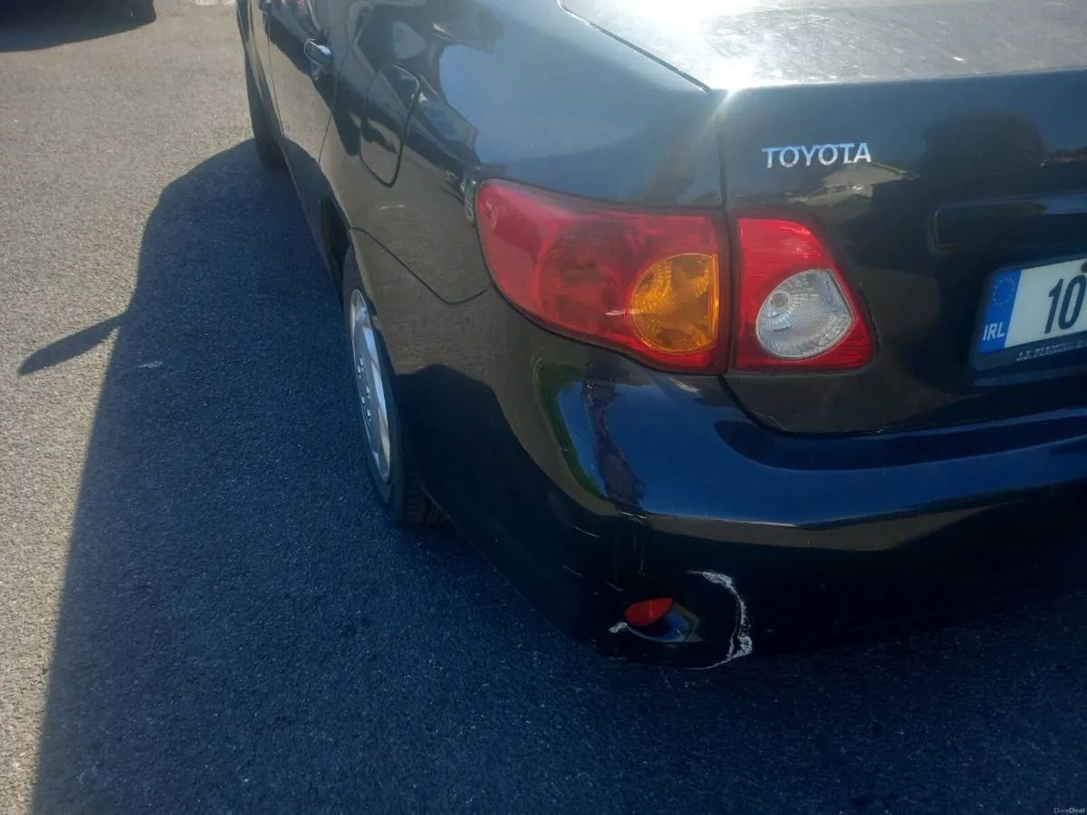 Toyota corolla - Image 2