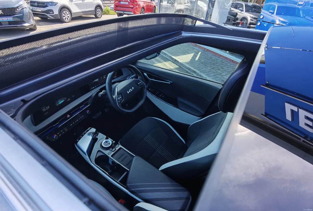 KIA EV6 77KWH GT LINE S **SUNROOF** - Image 2