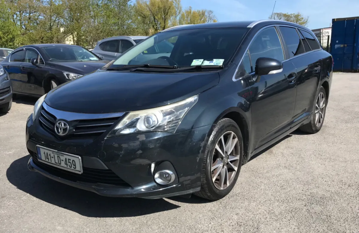Toyota Avensis 2014 Estate 2.0 D4D Nee Test - Image 3
