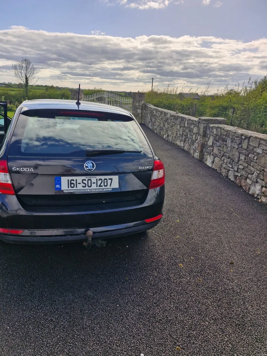 Skoda Rapid - Image 2