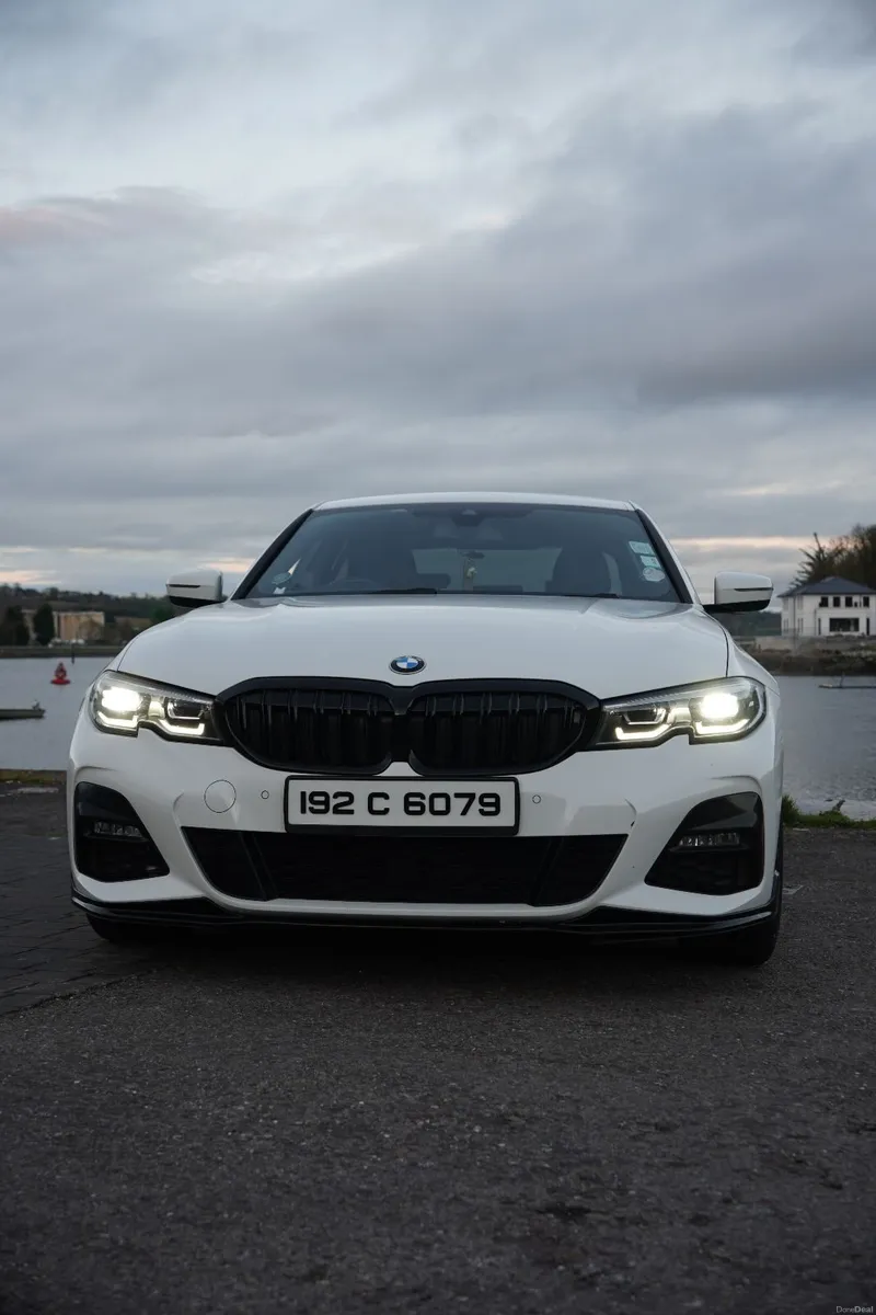 BMW 330e M Sport 2019 💎 292hp Hybrid High Spec - Image 2