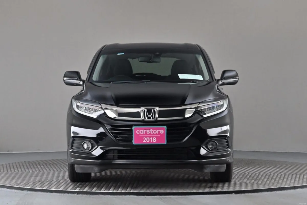 Honda Vezel 1.5 HYBRID AUTO **ANDROID CAR PLAYER** - Image 2