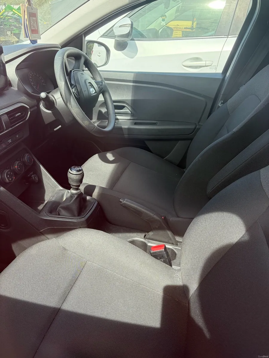 Dacia - Image 4