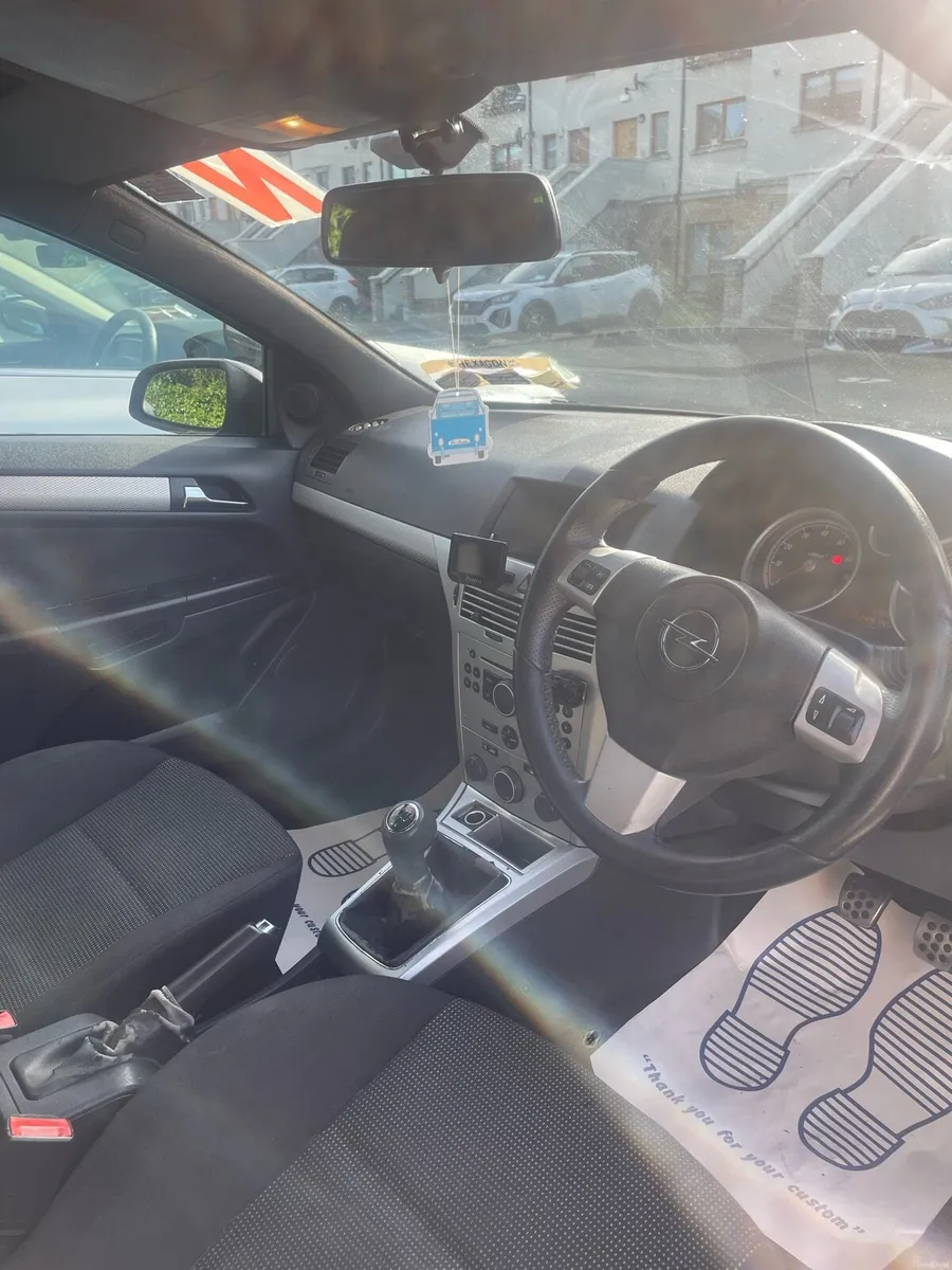 Opel Astra - Image 2