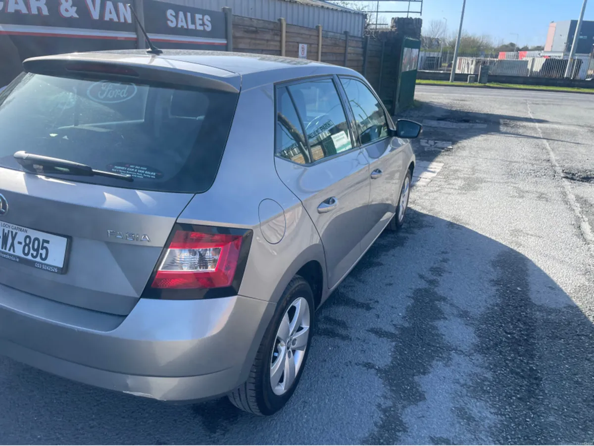 Skoda Fabia AMBITION 1.0 MPI 60HP 4DR - Image 4