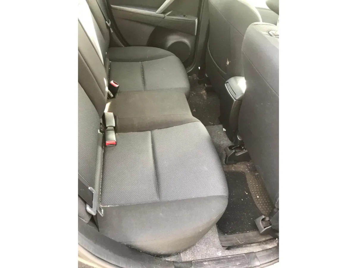 Mazda Mazda3 1.6 D EXECUTIVE MY10 4DR - Image 4