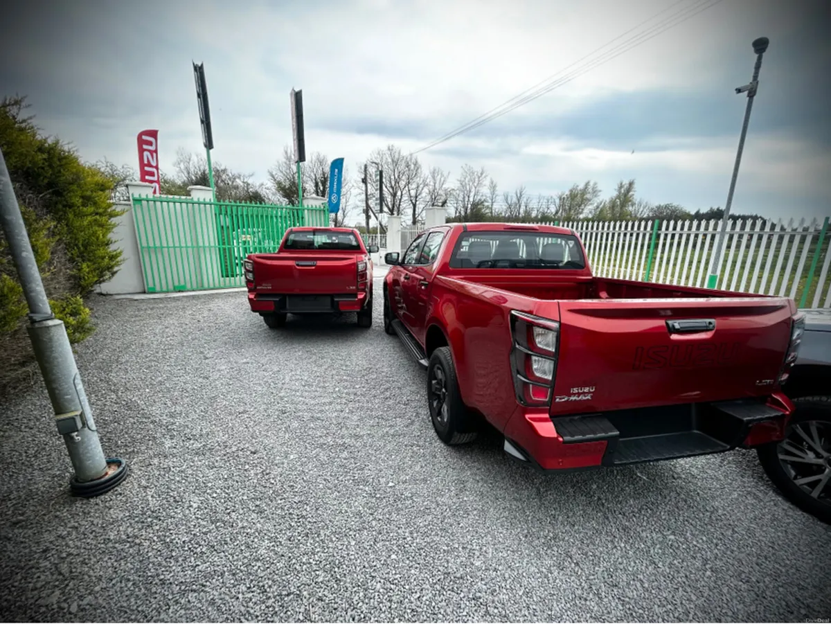 Isuzu D-Max LSE AUTO €333 ROAD TAX choice of two - Image 5