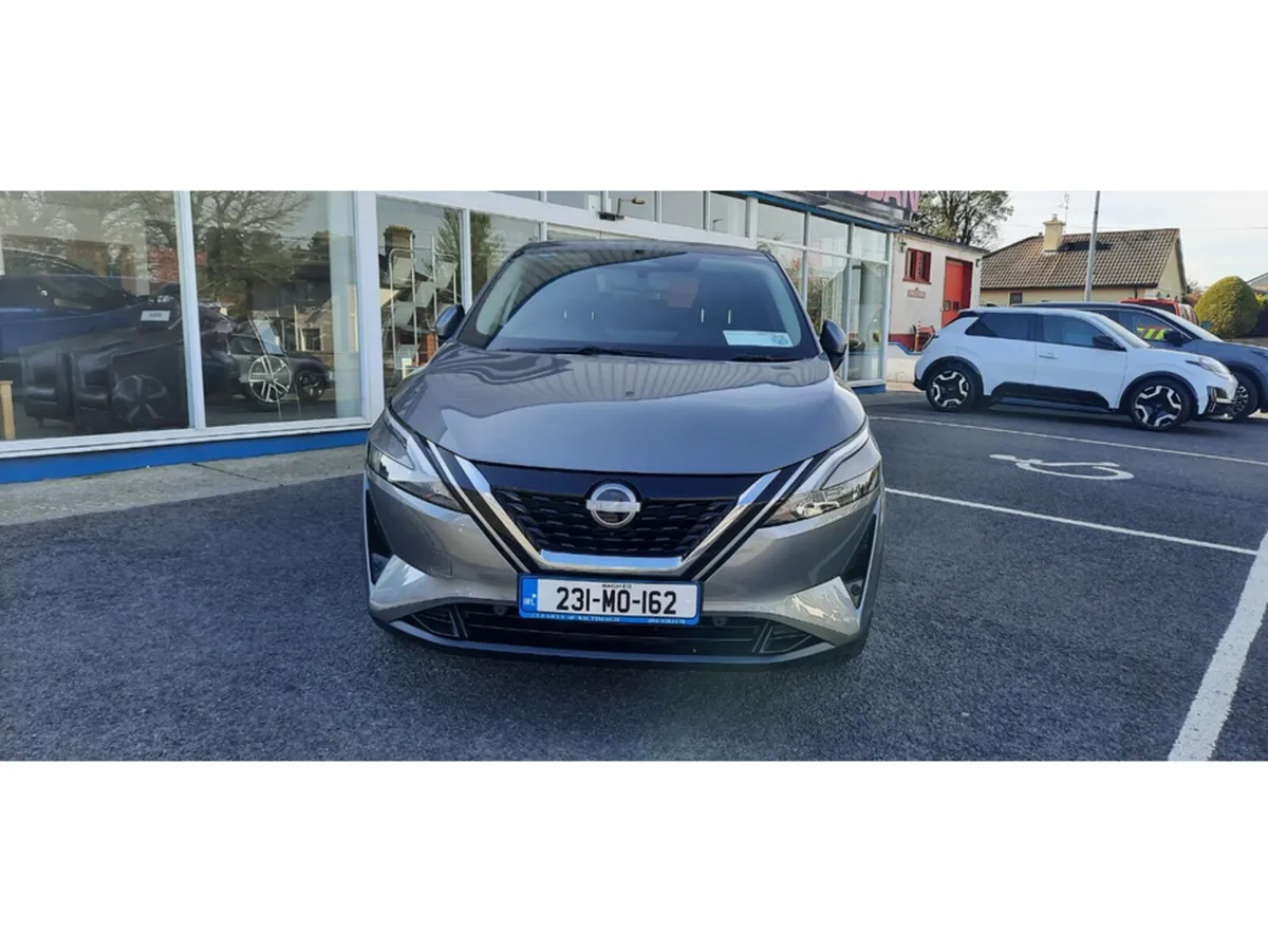 Nissan Qashqai EPOWER SV PREMIUM PART LEATHER - Image 3