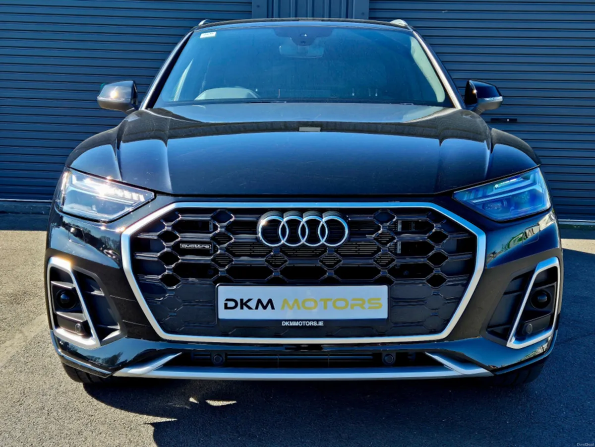 Audi Q5 S LINE  HYBRID ONLY 205KM ON THE CLOCK - Image 2