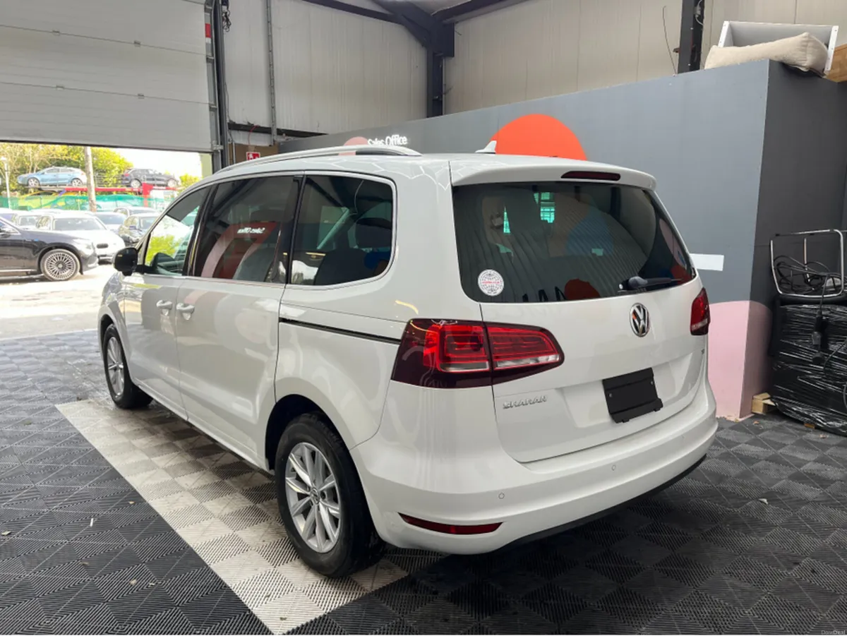 Volkswagen Sharan €21950 2017 VOLKSWAGEN SHARAN 1. - Image 4