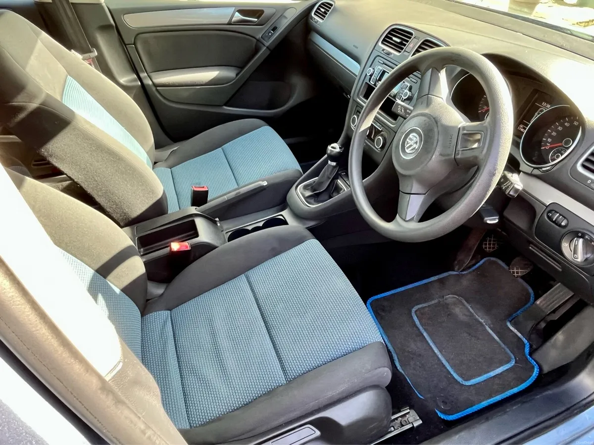 VW Golf - Image 4