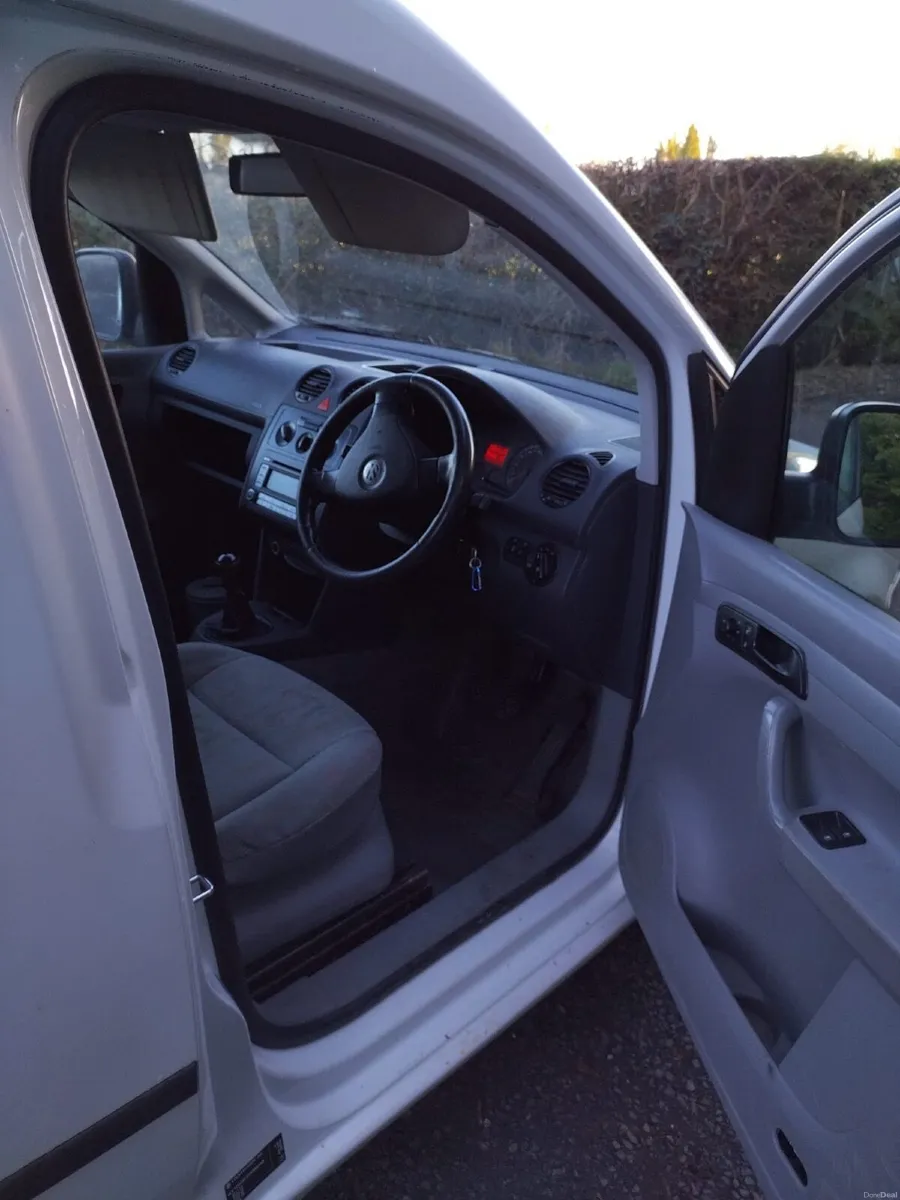 Volkswagen Caddy 2007 - Image 3