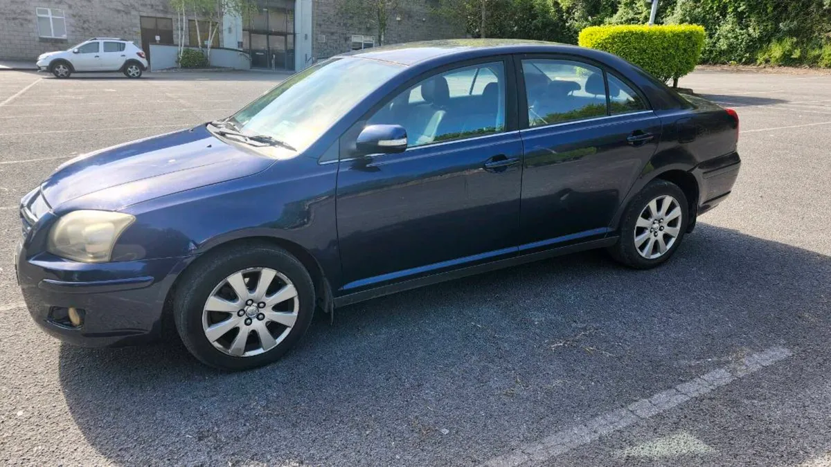Toyota avensis 2.0d4d - Image 2