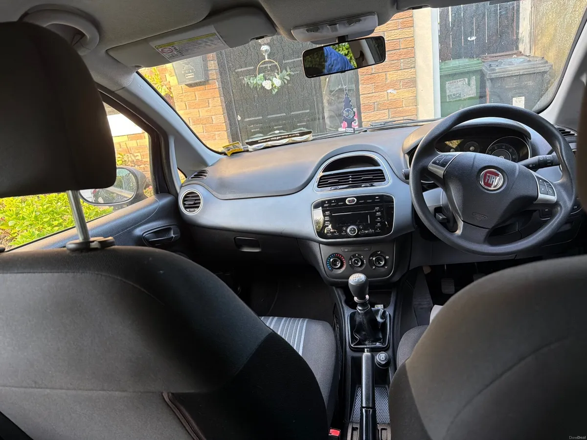 Fiat Punto 2011 - Image 3