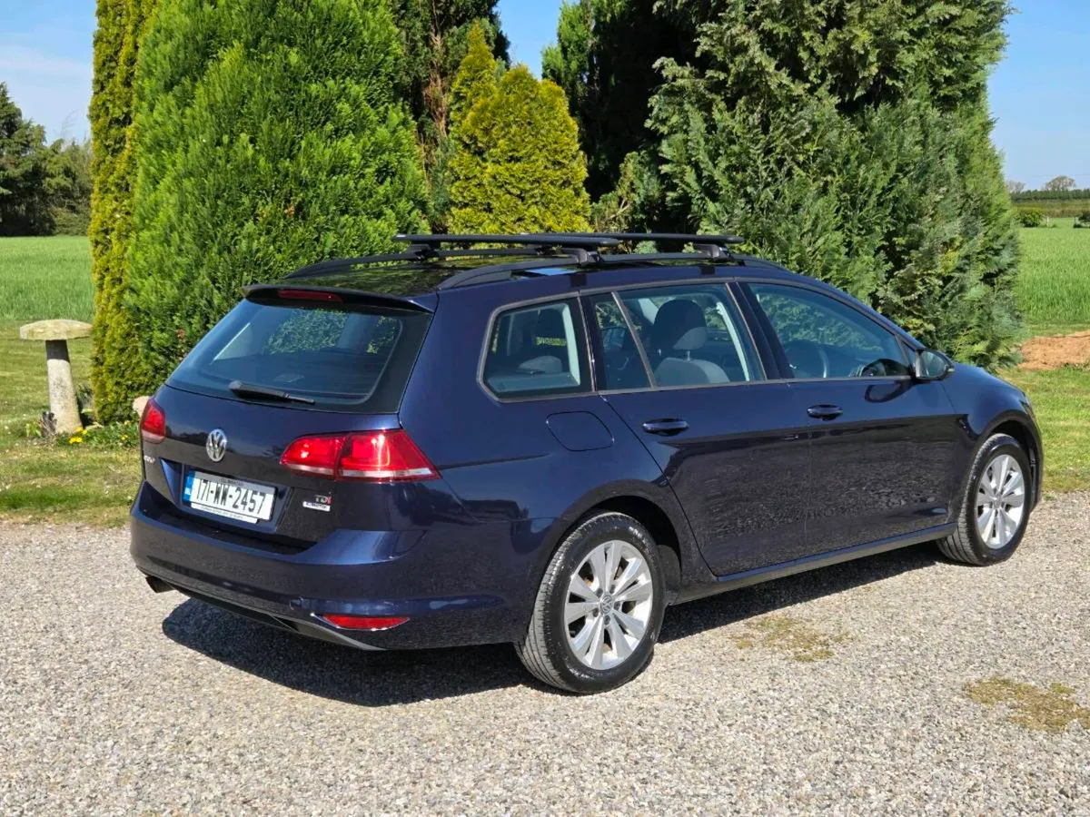 Very Low Mileage VW Golf 1.6Tdi S/W - Image 3
