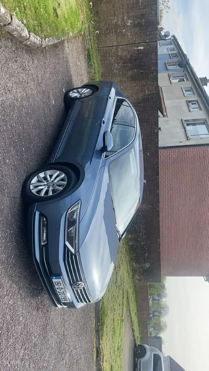 Volkswagen Passat 2015 - Image 1