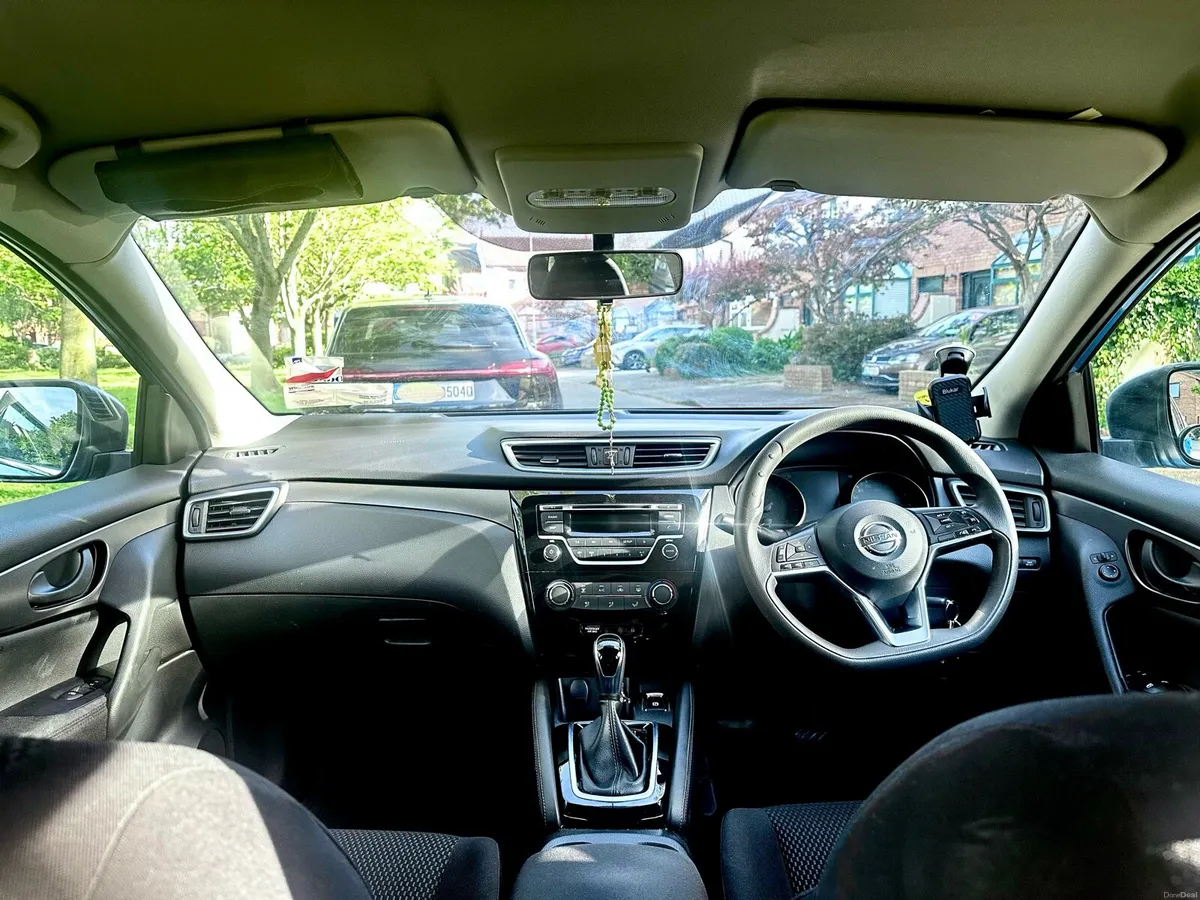 Nissan Qashqai  Automatic LOW KM,NEW MODEL URGENT, - Image 4