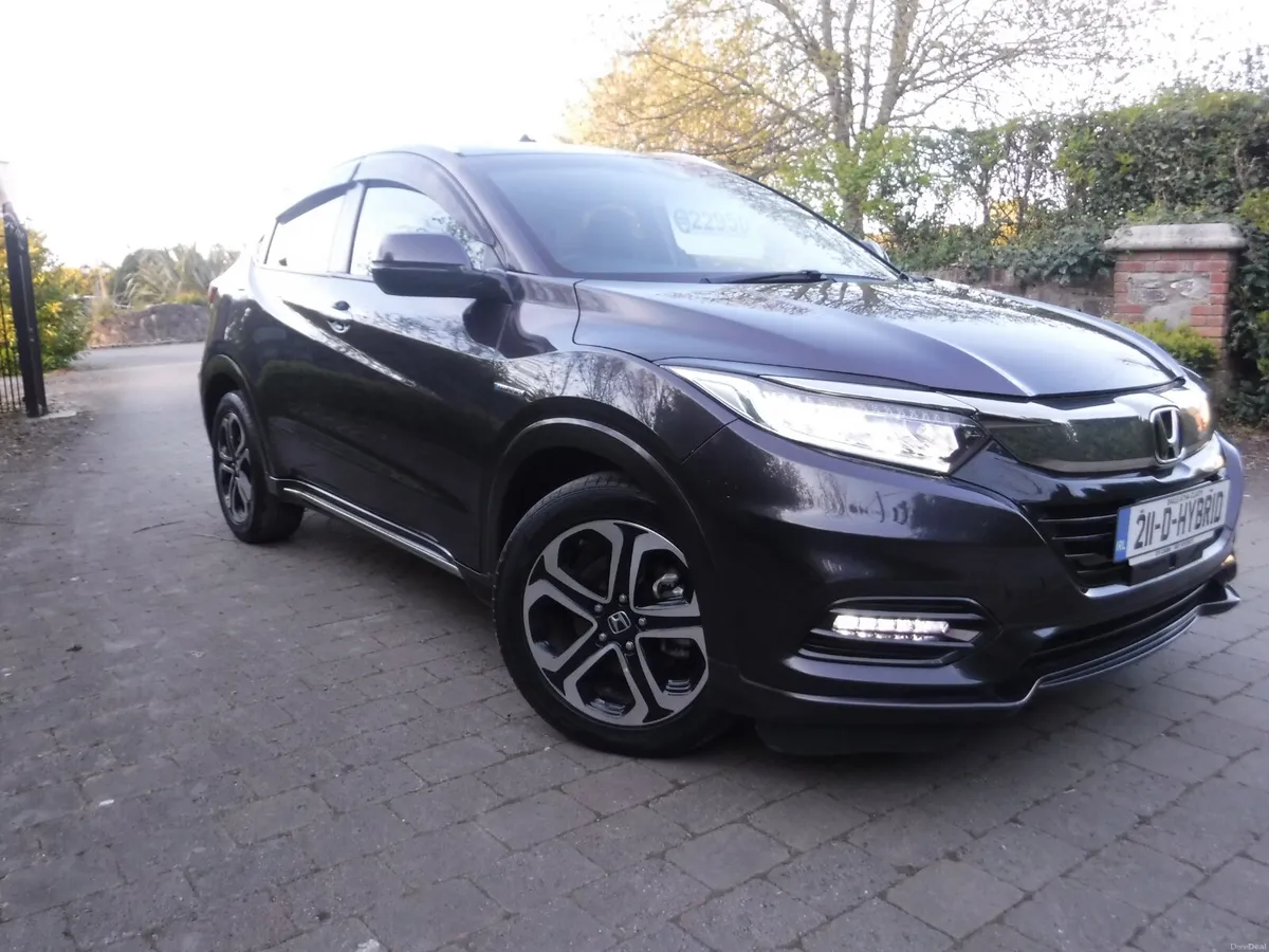 HONDA VEZEL 1.5 AUTO HYBRID Z-SPEC LOW MILEAGE - Image 1