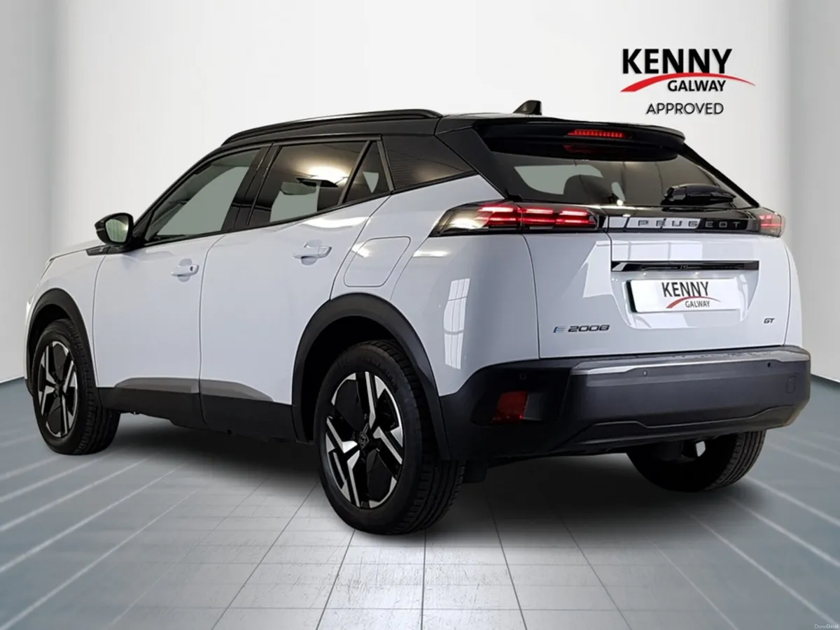 Peugeot 2008 GT EV - Image 5