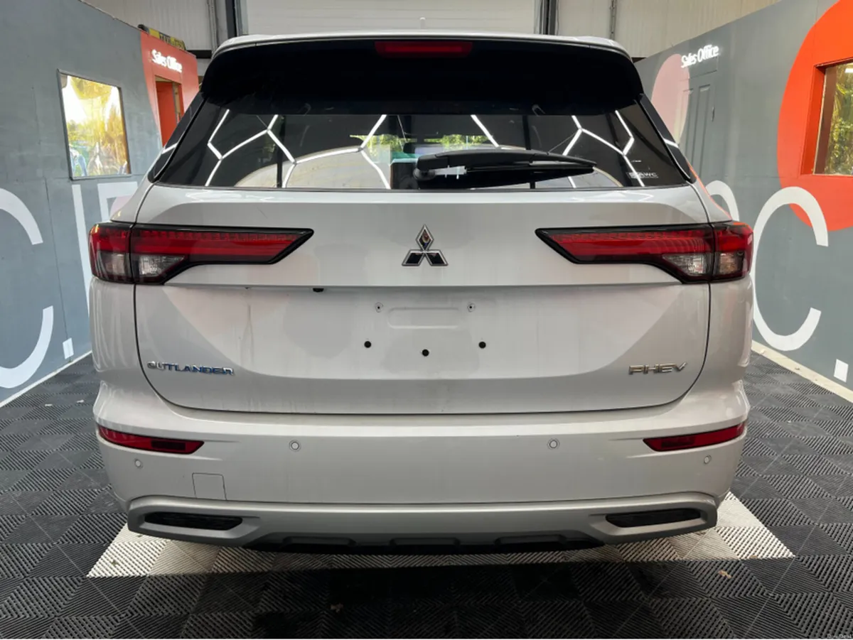 Mitsubishi Outlander €45950 2024 MITSUBISHI OUTLAN - Image 3