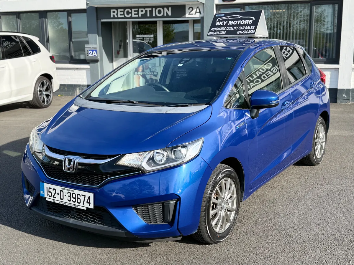 2015 Honda Fit 1.5 Hybrid Automatic,Too Specs - Image 3