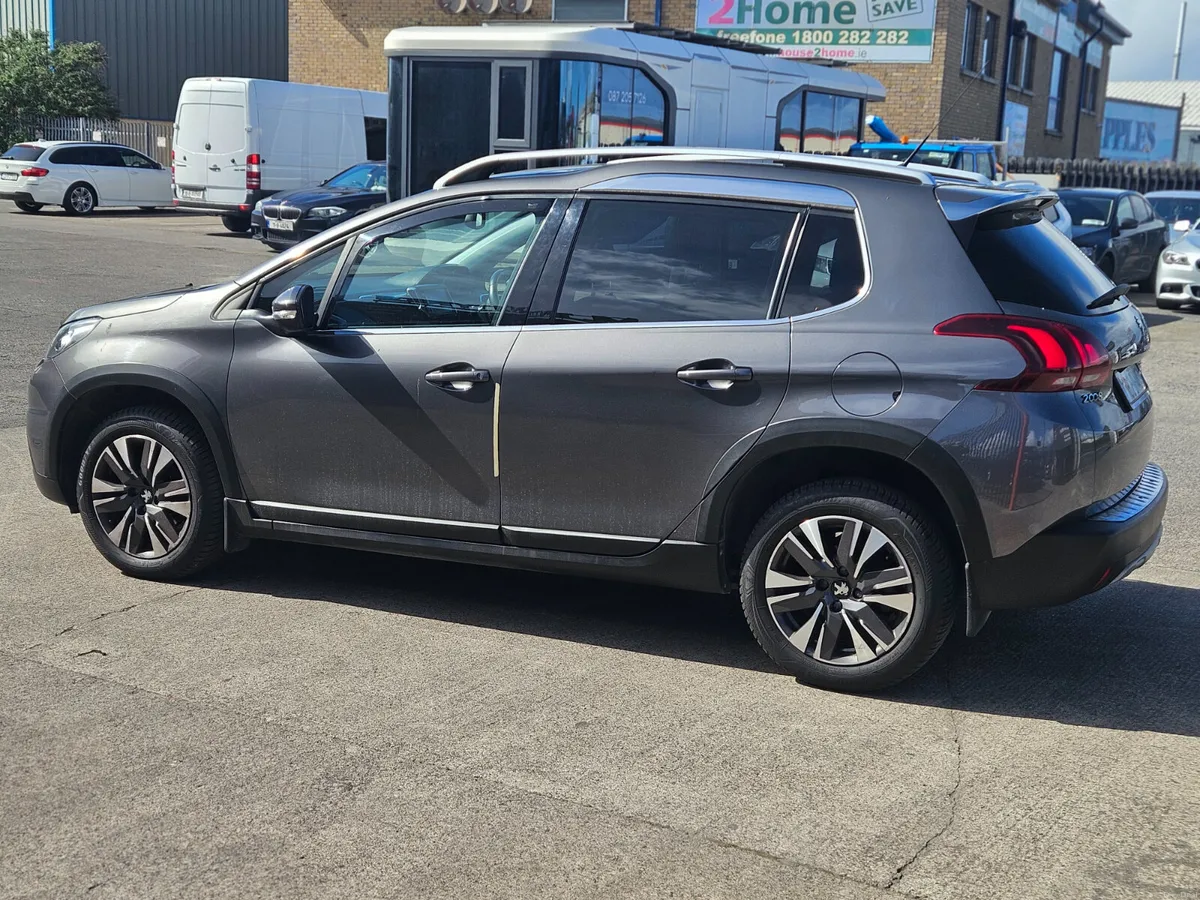 Peugeot 2008  1.6 HDI - Image 3