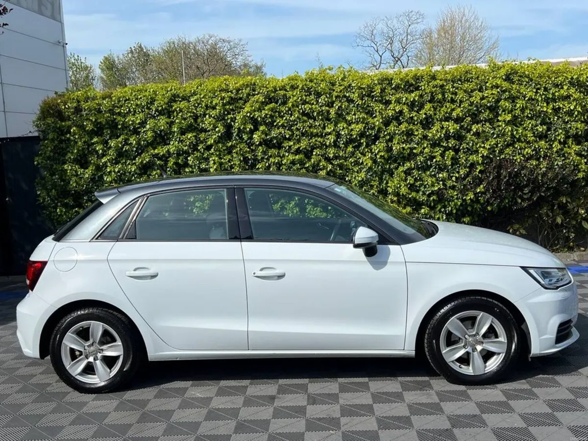 Audi A1 1.0 TFSI AUTO // FULL SERVICE HISTORY // A - Image 2