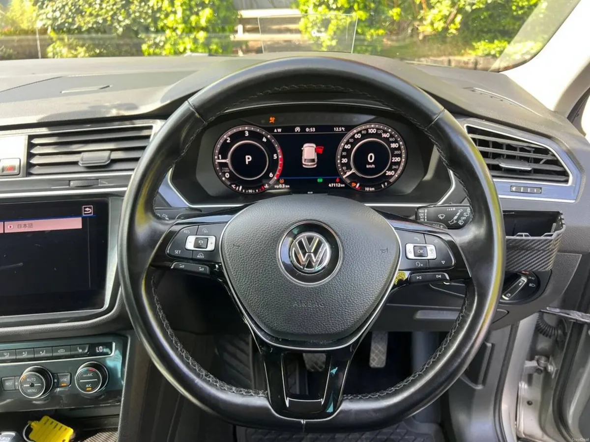 Volkswagen Tiguan 4MOTION 2.0 TDI ** BIG SPEC ** / - Image 4