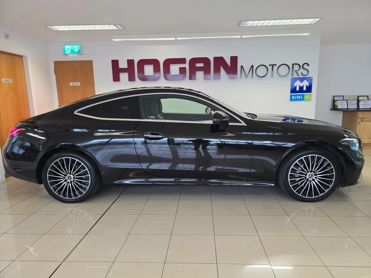 Mercedes-Benz CLE 300 E AMG LINE PREMIUM PHEV COUP - Image 4