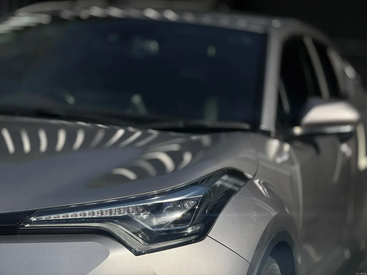 Toyota C-HR 2017 Immaculate Condition G package - Image 2