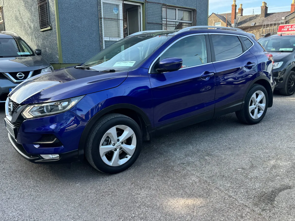 Nissan Qashqai high spec low mileage - Image 1