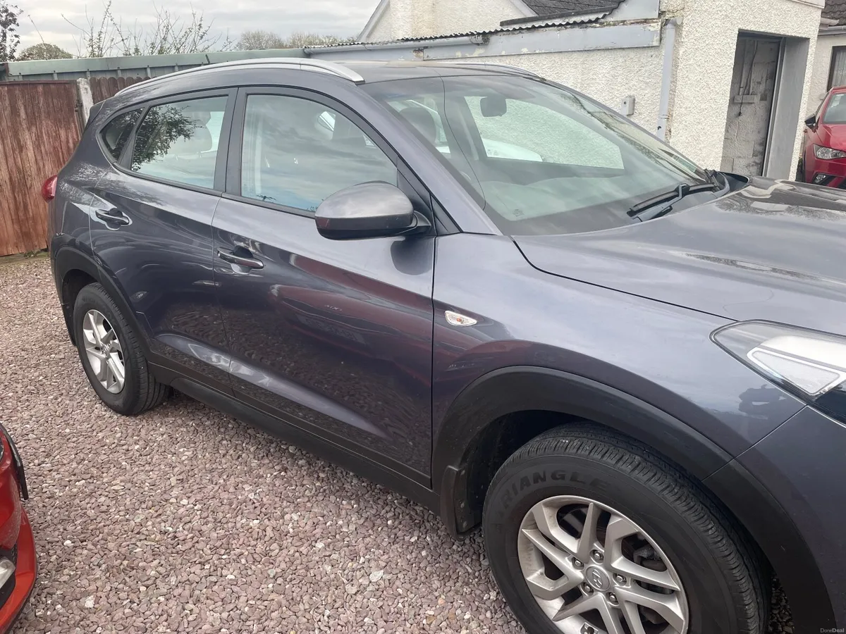 Hyundai Tucson Comfort 1.7 Diesel 2018 - Image 2