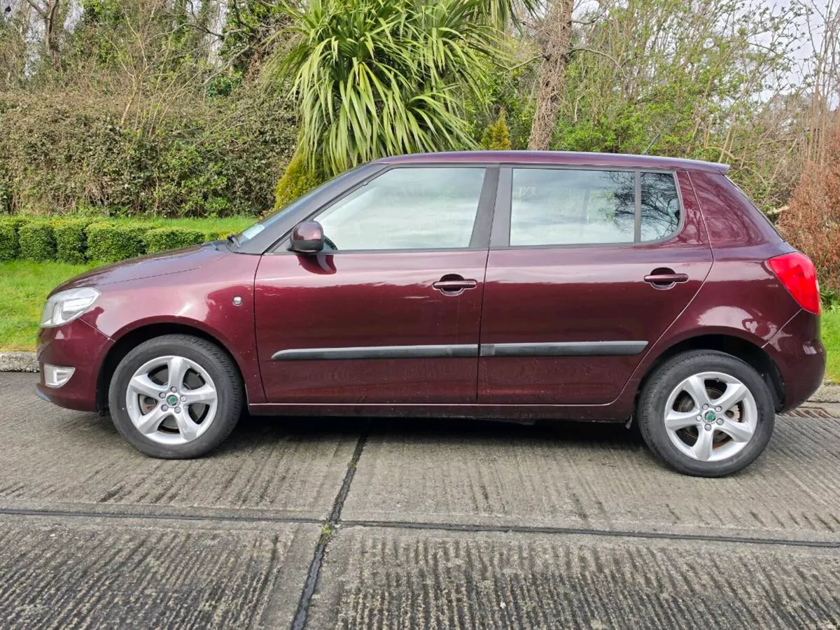 Skoda Fabia 1.2 petrol automatic/ IRISH CAR / low - Image 2