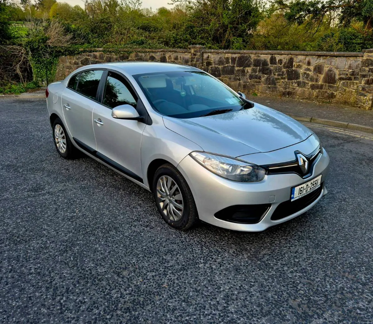 2016 RENAULT FLUENCE (AUTOMATIC) - Image 2