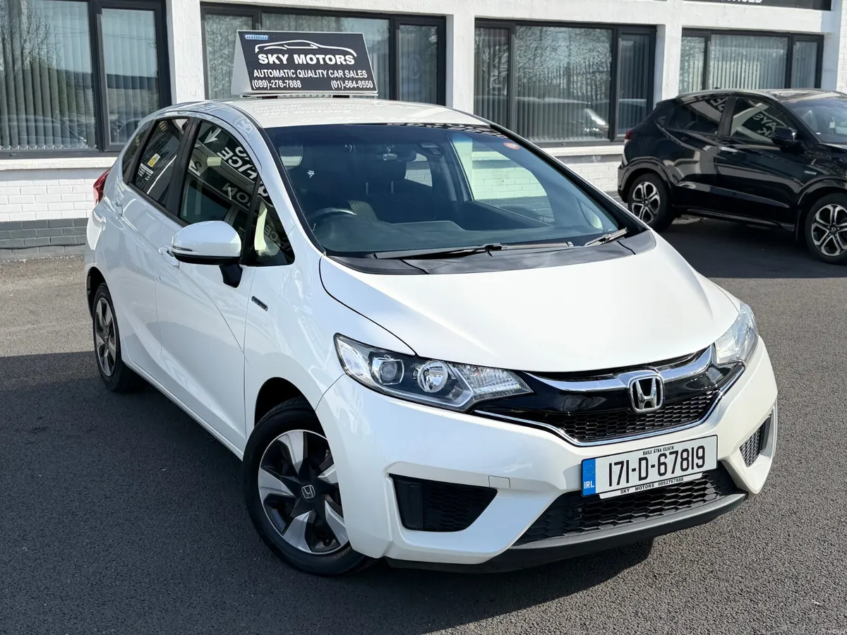 2017 Honda JAZZ/Fit 1.5 Hybrid Automatic - Image 4