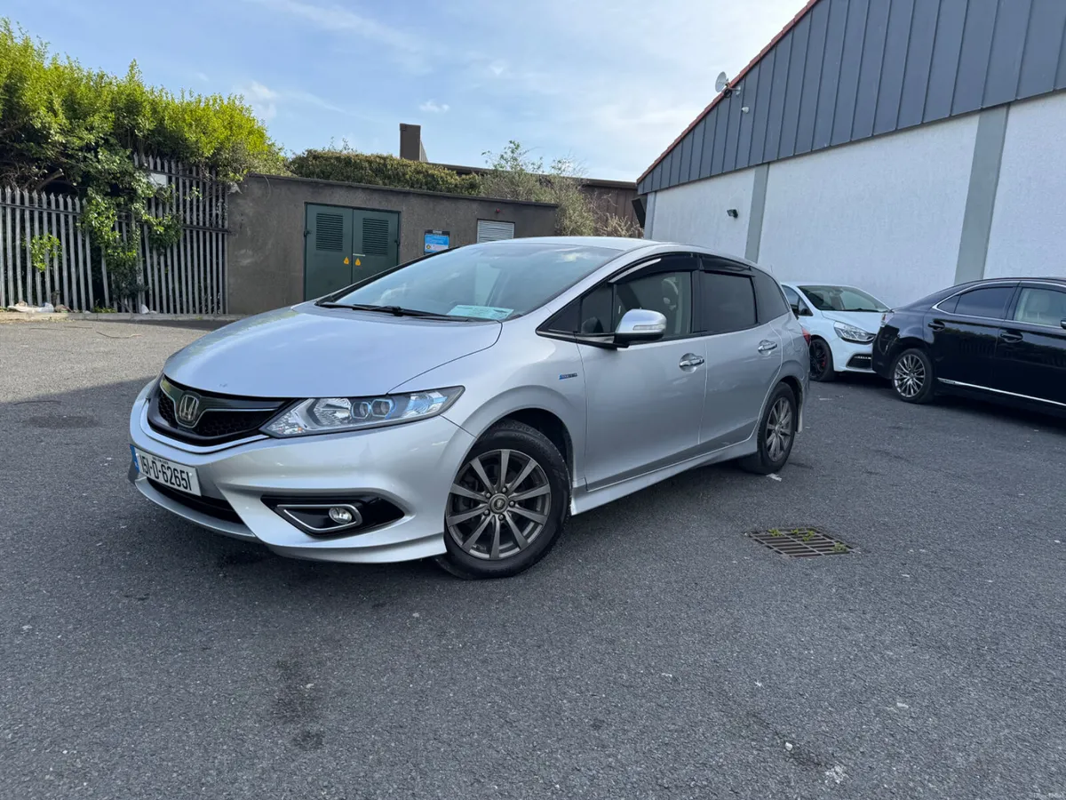 Honda Jade 2015 Hybrid automatic 1.5 - Image 2