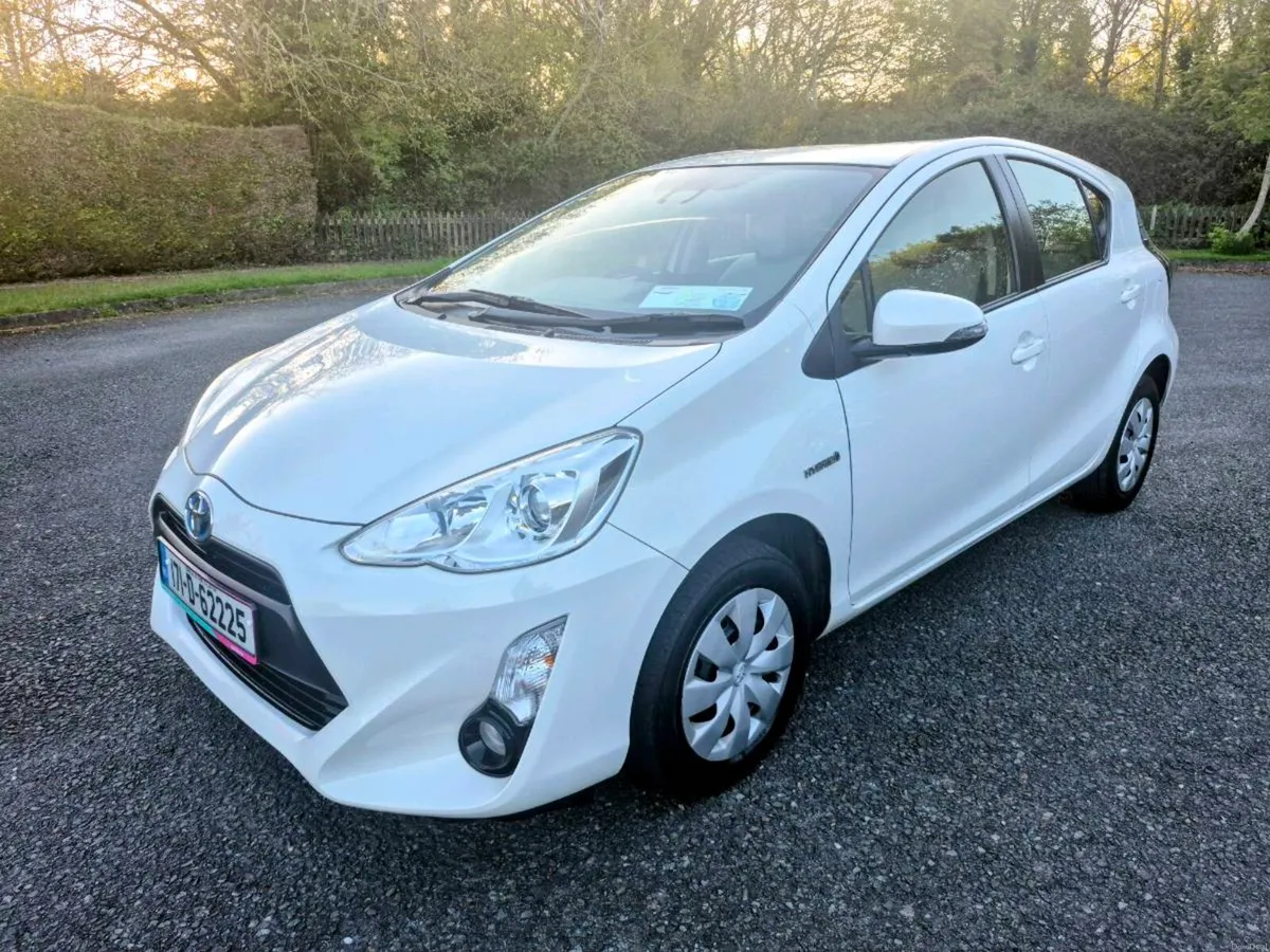 TOYOTA AQUA**AUTOMATIC**PETROL/HYBRID - Image 2