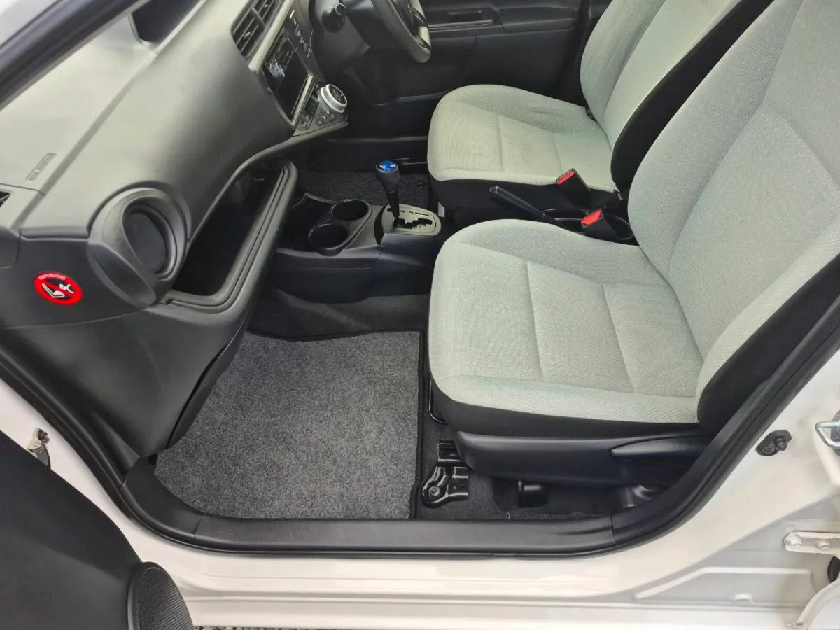 TOYOTA AQUA**AUTOMATIC**PETROL/HYBRID - Image 3