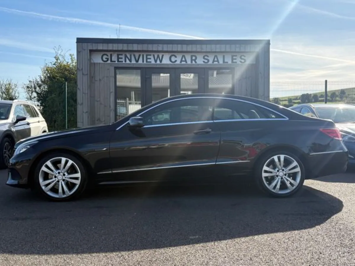 Mercedes-Benz E-Class E220 - IMMACULATE - Image 4