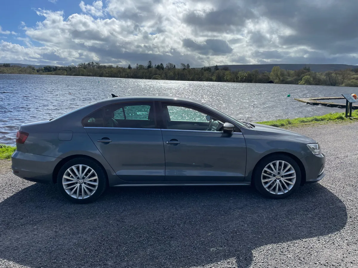 Volkswagen Jetta 2016 2.0 diesel nct 5/27 low kms - Image 2