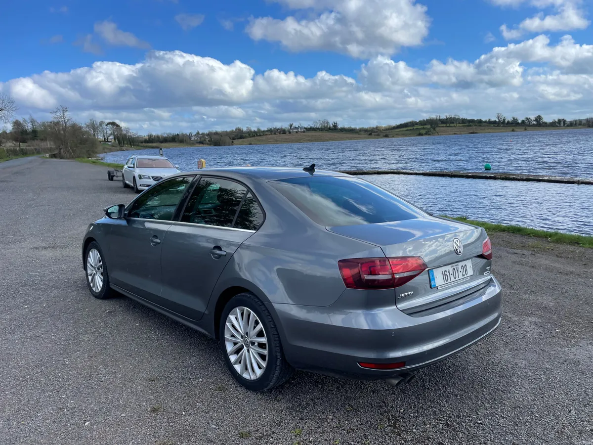 Volkswagen Jetta 2016 2.0 diesel nct 5/27 low kms - Image 4